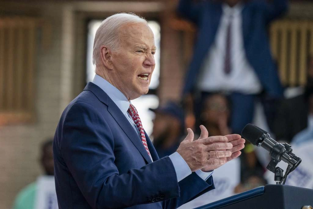 Bidenu negativan test na COVID-19